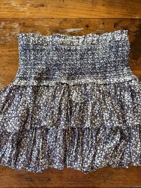 We’re all pretty girls Floral Smocked Tiered Mini Skirt